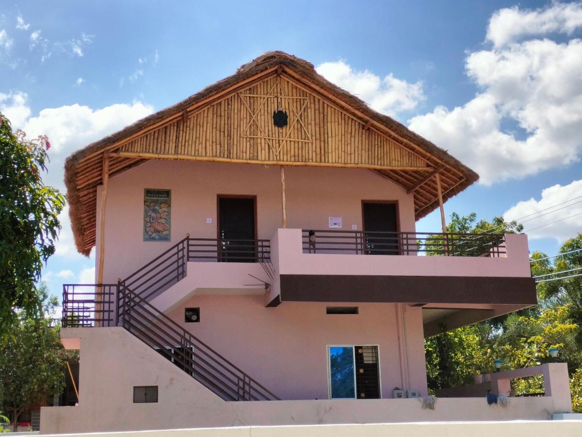 Prajwal Home Stay Hampi Extérieur photo