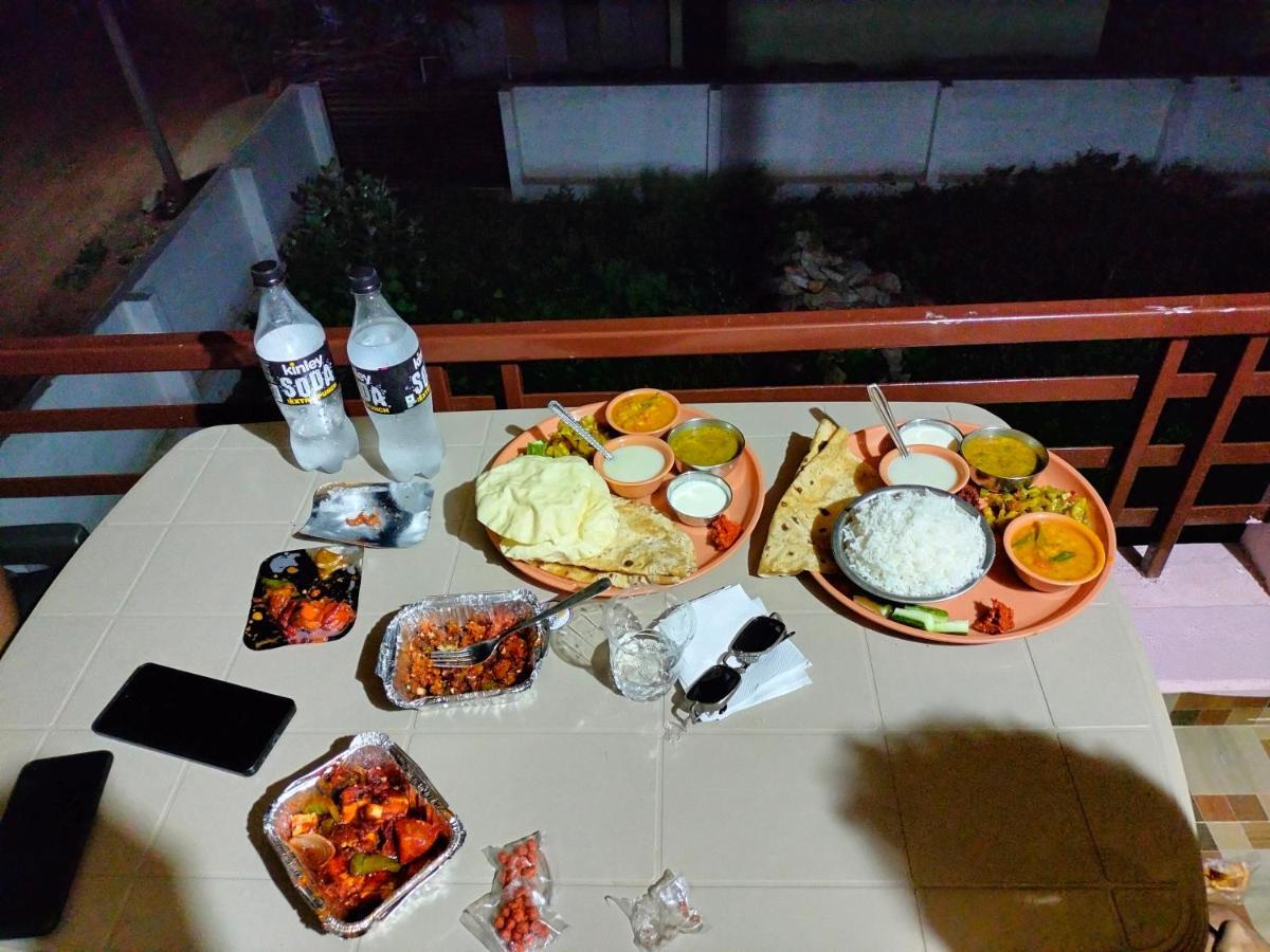 Prajwal Home Stay Hampi Extérieur photo
