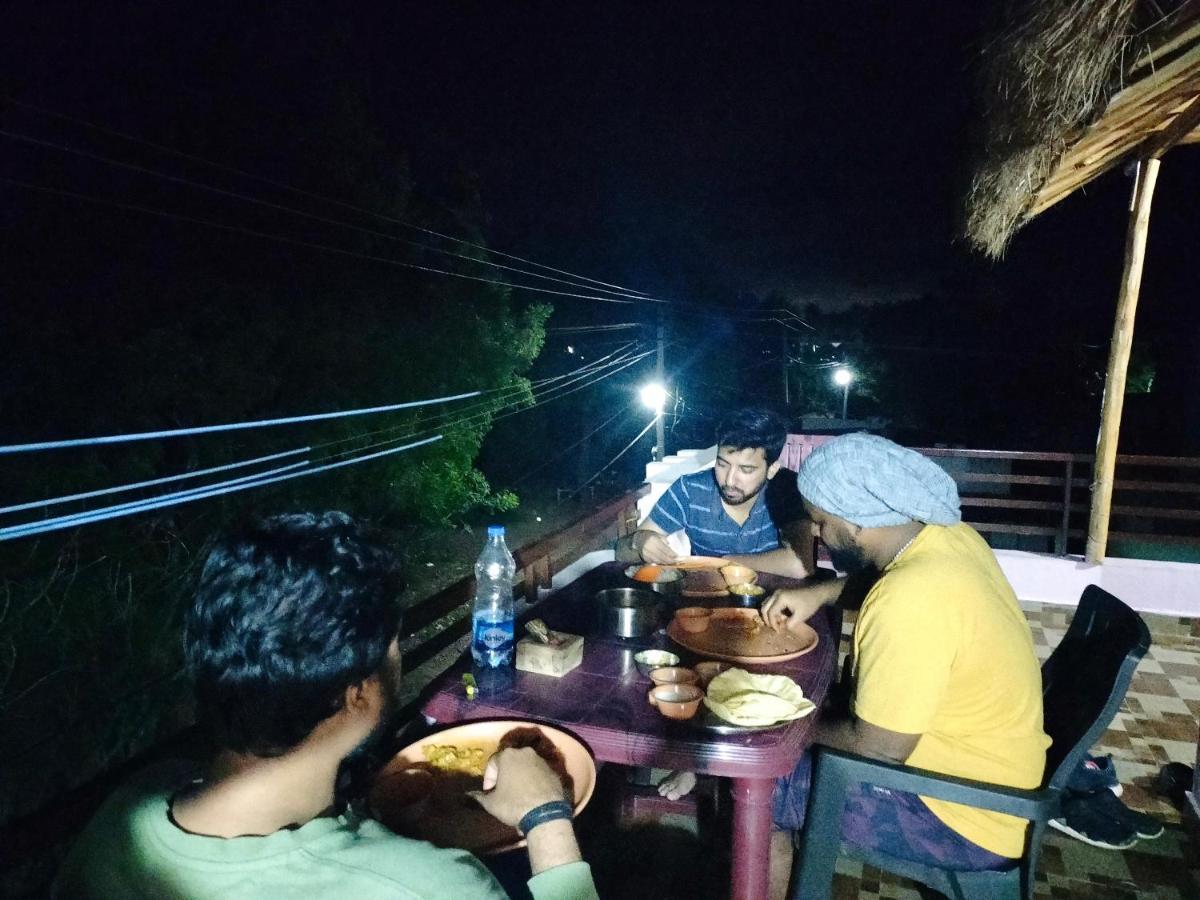 Prajwal Home Stay Hampi Extérieur photo